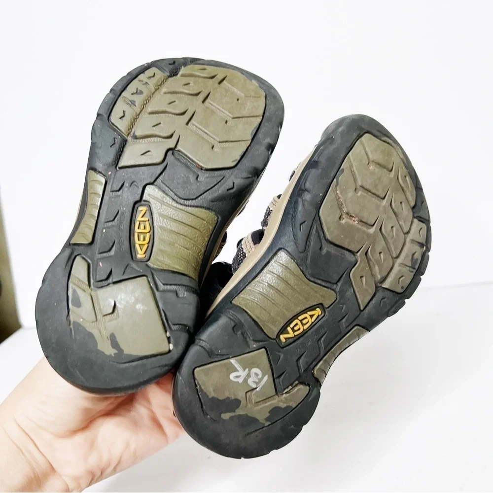 Keen Newport H2 Black Tan Sandals Size 12 Toddler